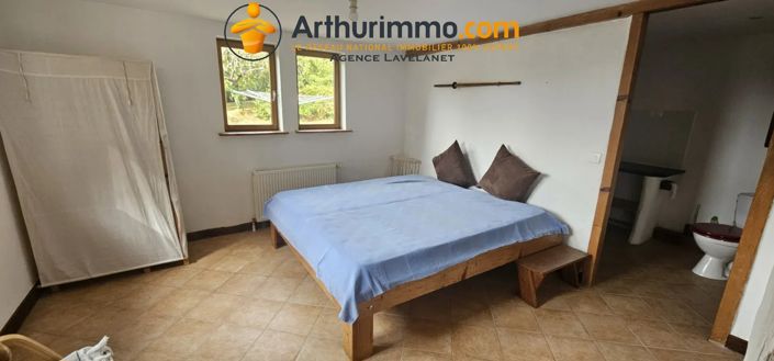 Image No.20-5 Bed House for sale