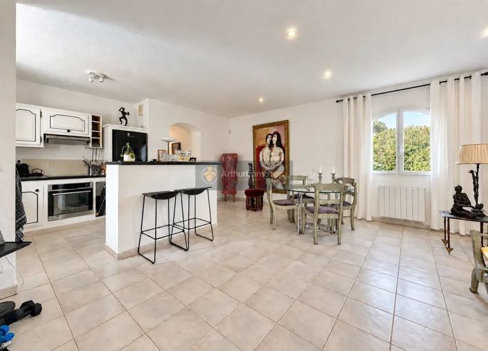 Image No.11-4 Bed House for sale