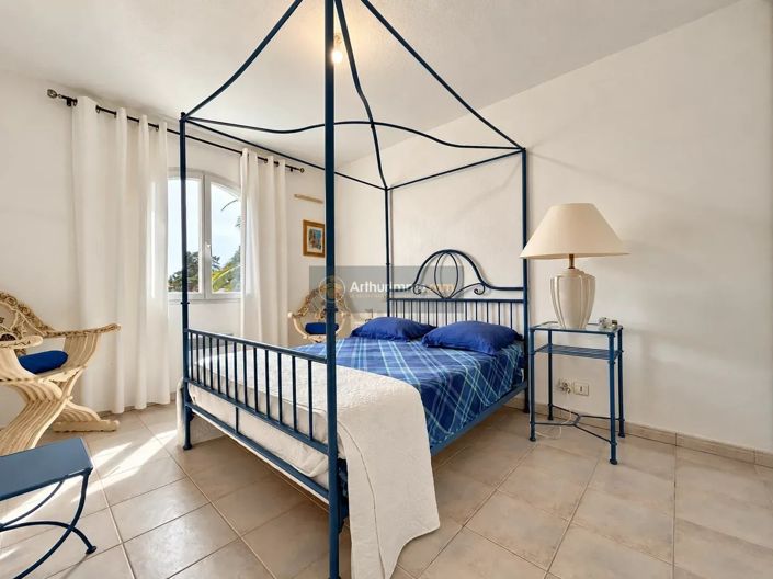 Image No.17-4 Bed House for sale