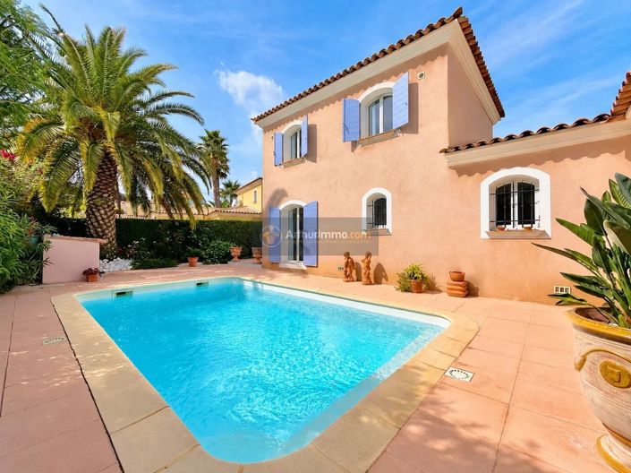 Image No.2-4 Bed House for sale