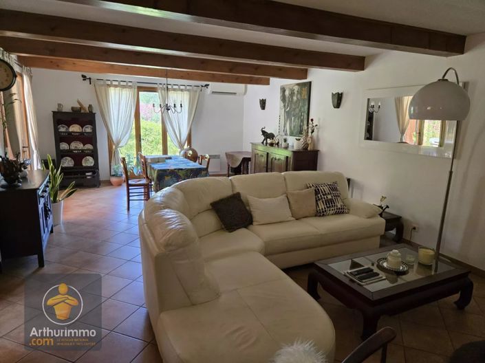 Image No.3-3 Bed House for sale