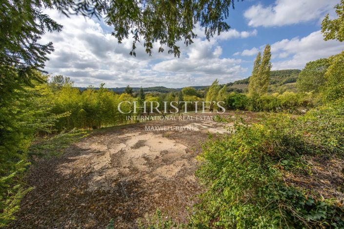 Image No.3-9 Bed Property for sale