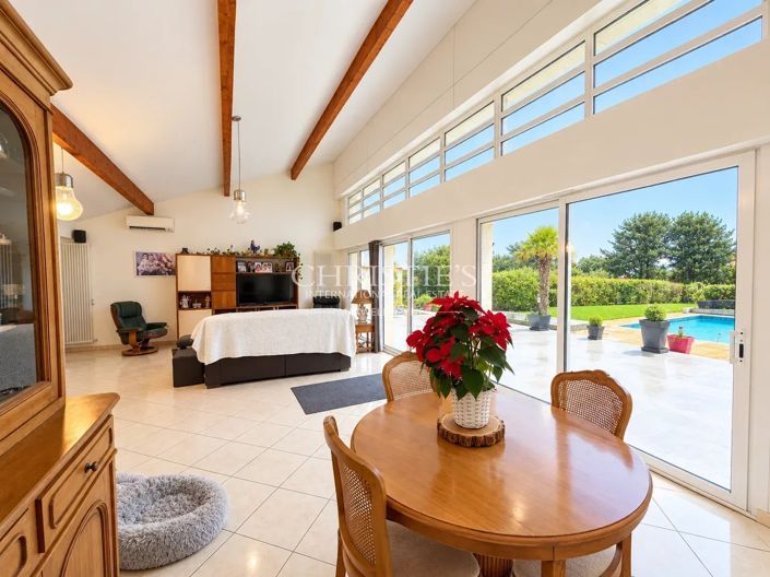 Image No.3-3 Bed House for sale