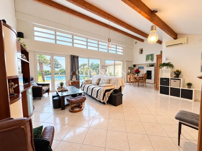 Image No.4-3 Bed House for sale