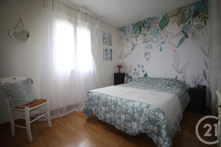 Image No.10-4 Bed House for sale
