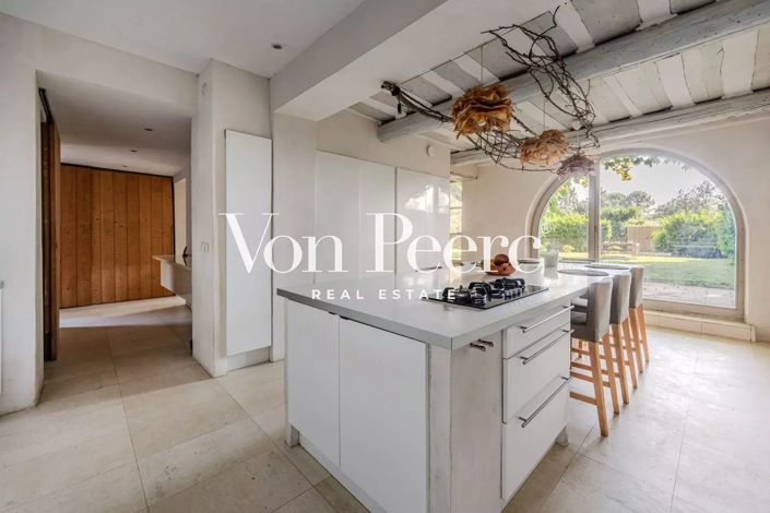 Image No.2-4 Bed House for sale