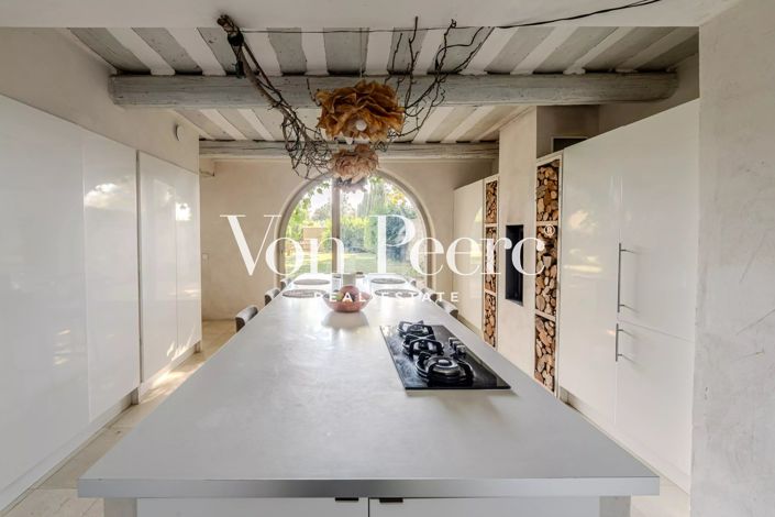 Image No.24-4 Bed House for sale