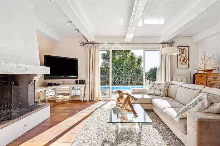 Image No.3-4 Bed House for sale