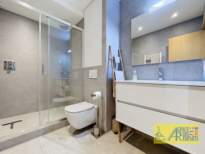 Image No.17-2 Bed Apartment for sale