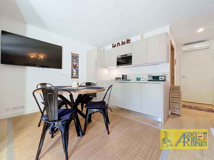 Image No.8-2 Bed Apartment for sale