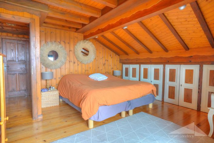 Image No.21-4 Bed House for sale