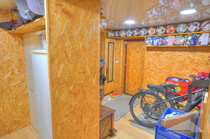 Image No.30-4 Bed House for sale