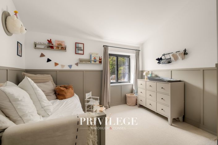 Image No.19-4 Bed House for sale
