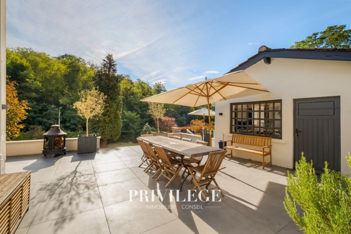 Image No.3-4 Bed House for sale