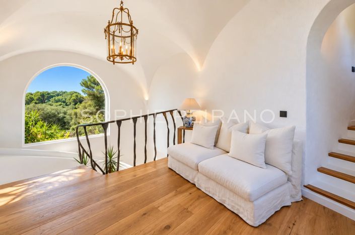 Image No.9-13 Bed House for sale