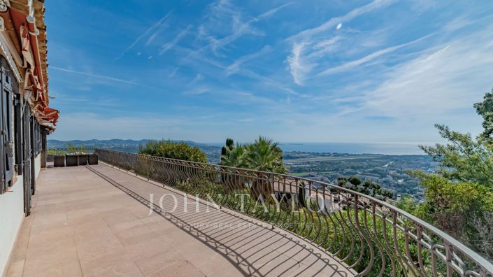 Image No.19-6 Bed House for sale