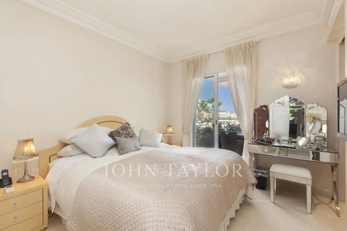 Image No.12-3 Bed Apartment for sale