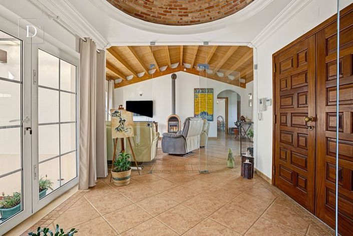 Image No.17-3 Bed House for sale