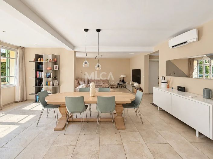 Image No.3-5 Bed House for sale