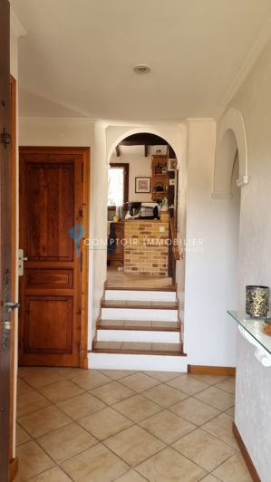 Image No.10-3 Bed House for sale