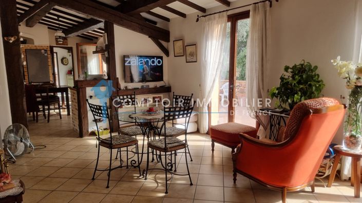 Image No.6-3 Bed House for sale
