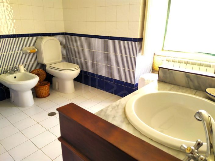 Image No.36-17 Bed House for sale