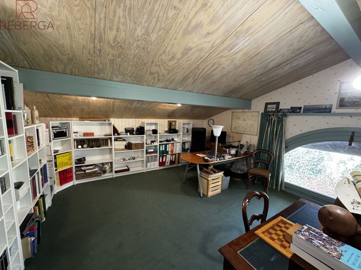 Image No.20-4 Bed House for sale