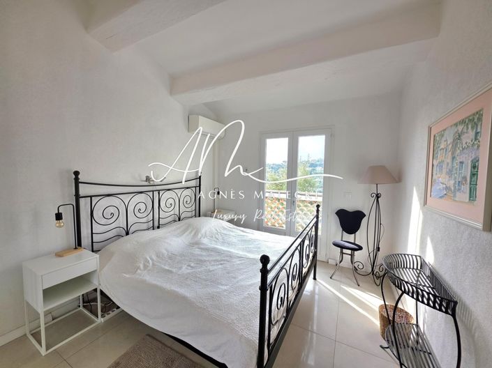 Image No.10-4 Bed House for sale