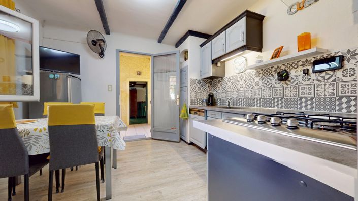 Image No.10-3 Bed House for sale