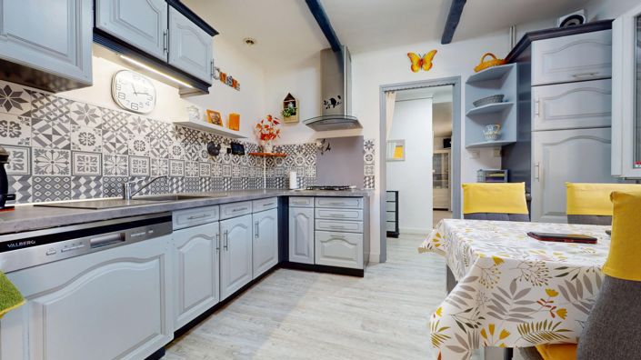 Image No.9-3 Bed House for sale
