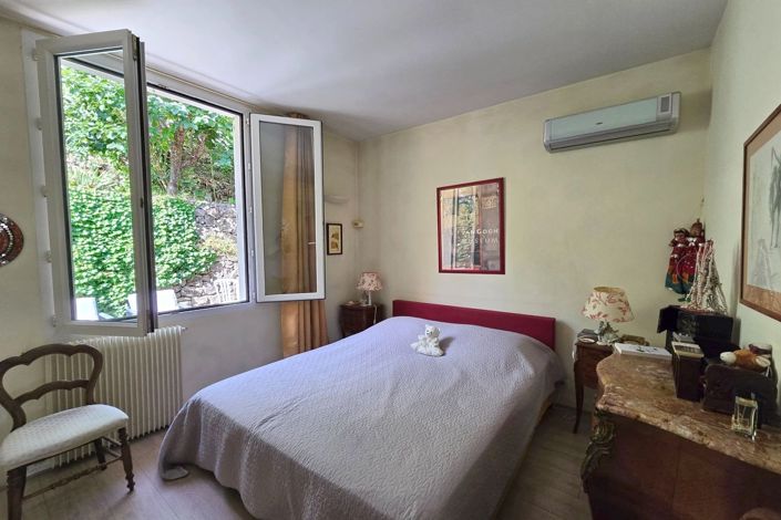 Image No.19-3 Bed House for sale