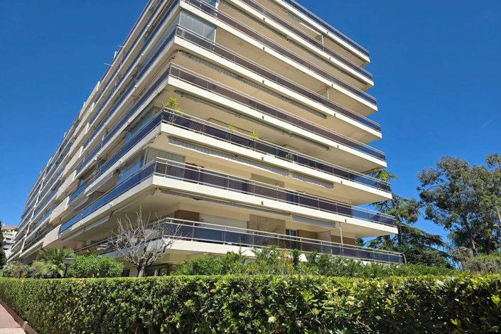 Image No.18-2 Bed Apartment for sale