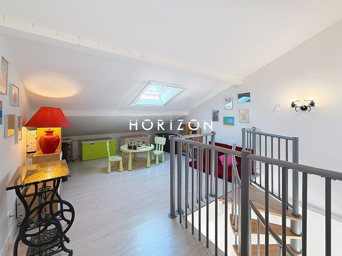 Image No.16-3 Bed House for sale