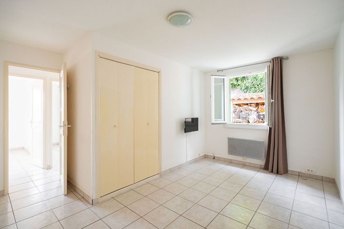 Image No.13-3 Bed House for sale
