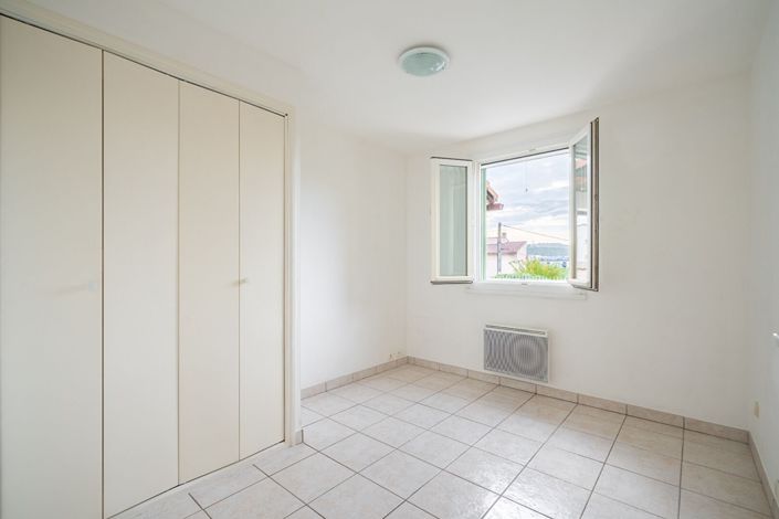 Image No.14-3 Bed House for sale