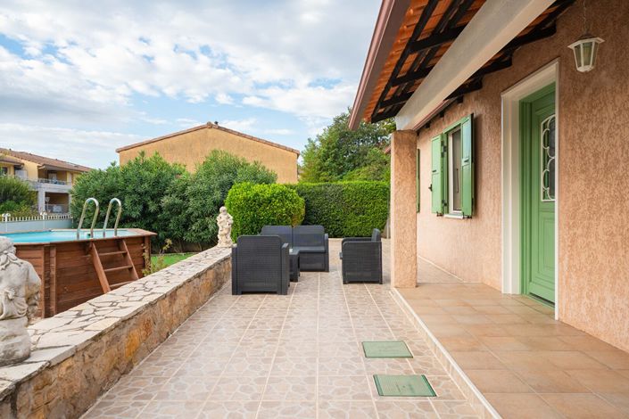 Image No.2-3 Bed House for sale