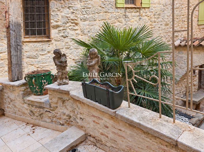 Image No.6-3 Bed House for sale