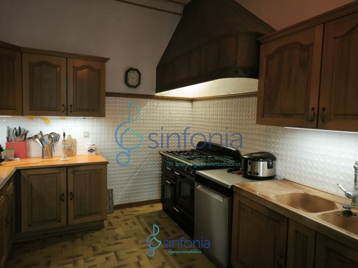 Image No.13-5 Bed House for sale