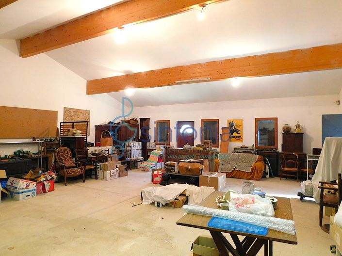 Image No.25-5 Bed House for sale