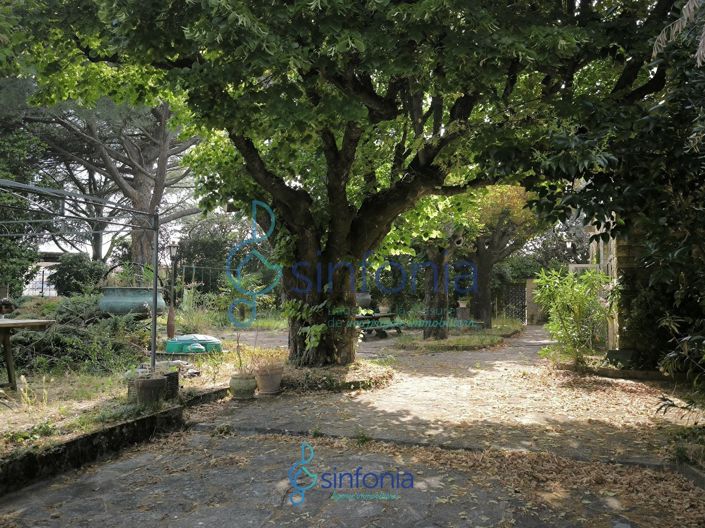 Image No.4-5 Bed House for sale