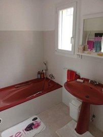 a2fnuz8g5z7thhtm10