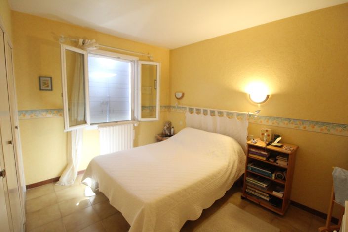 Image No.25-3 Bed House for sale