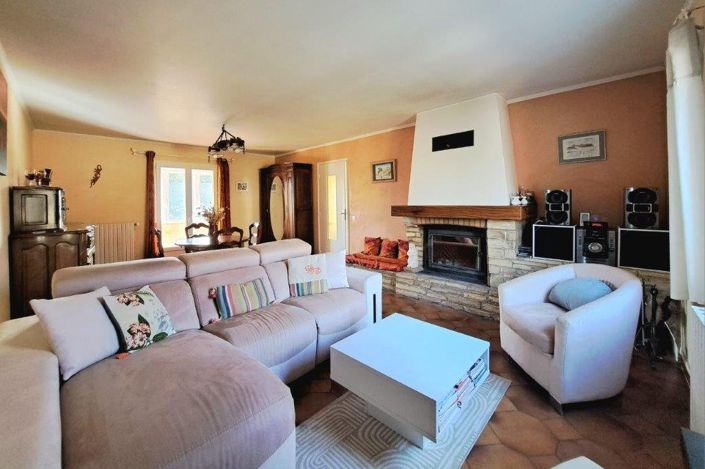 Image No.5-3 Bed House for sale
