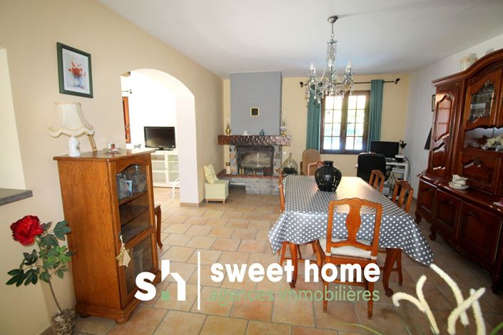 Image No.5-2 Bed House for sale