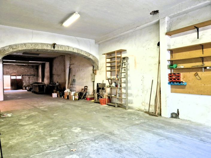Image No.18-4 Bed House for sale