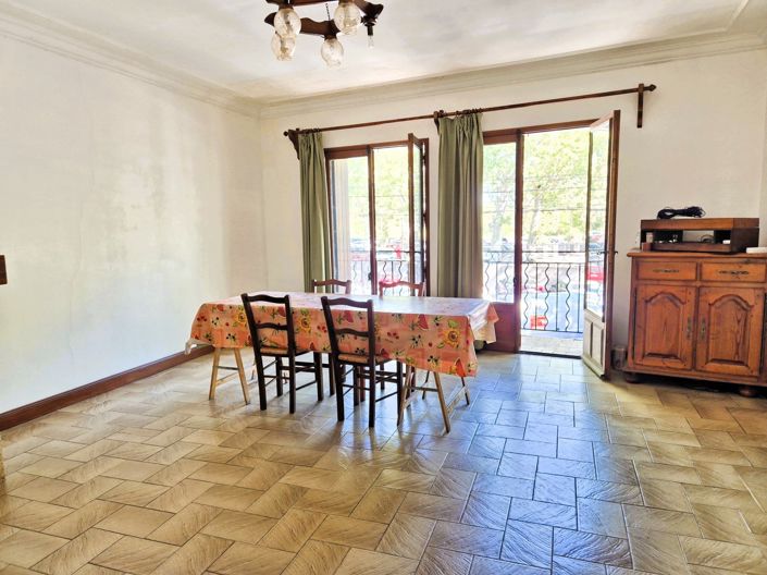 Image No.2-4 Bed House for sale
