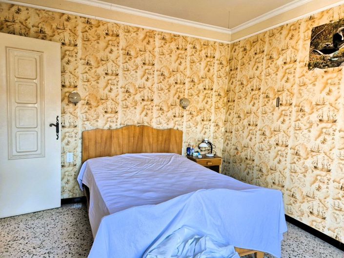 Image No.9-4 Bed House for sale