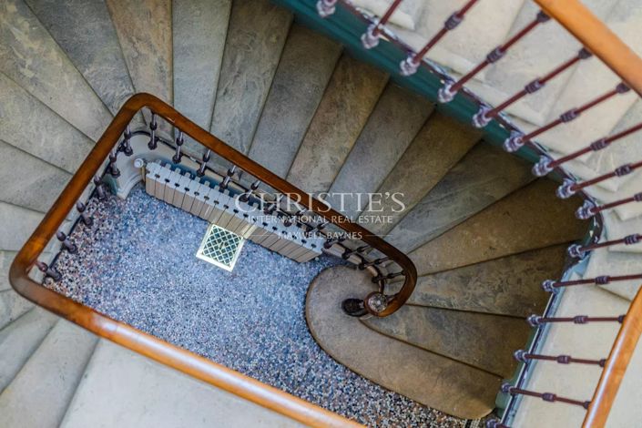 Image No.19-5 Bed House for sale