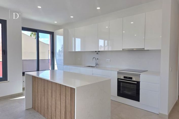 Image No.2-3 Bed Apartment for sale