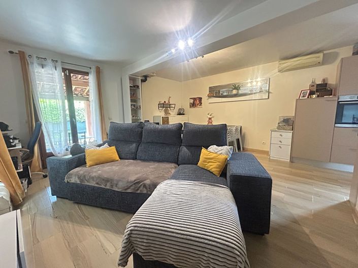 Image No.3-3 Bed House for sale